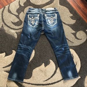 Rock revival crop size 28